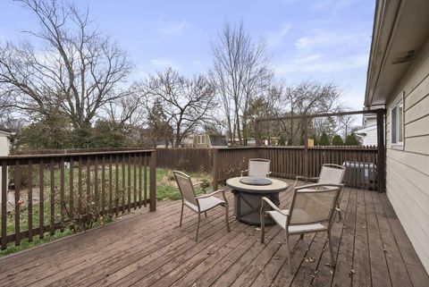 Tiny photo for 2706 Moundcrest Street, Columbus, OH 43232 (MLS # 226000631)