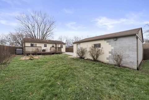 Tiny photo for 2706 Moundcrest Street, Columbus, OH 43232 (MLS # 226000631)