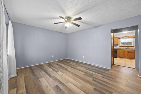 Tiny photo for 2706 Moundcrest Street, Columbus, OH 43232 (MLS # 226000631)