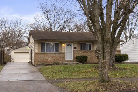 Tiny photo for 2706 Moundcrest Street, Columbus, OH 43232 (MLS # 226000631)