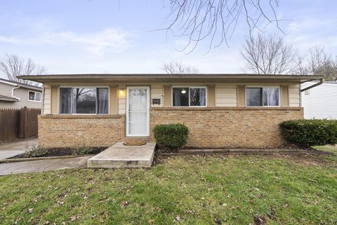 Tiny photo for 2706 Moundcrest Street, Columbus, OH 43232 (MLS # 226000631)