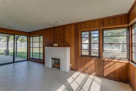 Tiny photo for 525 Ash Street, Marysville, OH 43040 (MLS # 225037664)