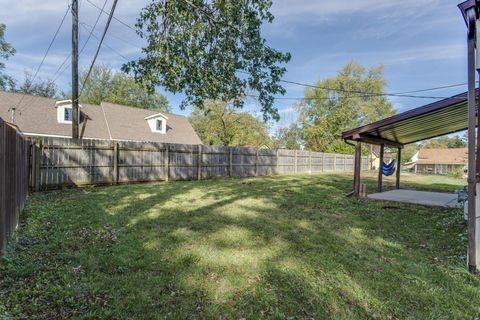 Tiny photo for 525 Ash Street, Marysville, OH 43040 (MLS # 225037664)