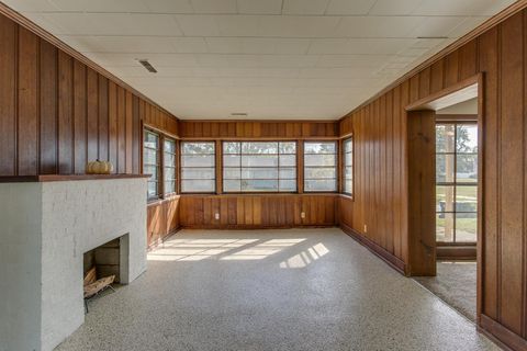 Tiny photo for 525 Ash Street, Marysville, OH 43040 (MLS # 225037664)