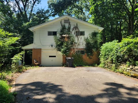 Photo of 630 Cedar Run Road NE, Newark, OH 43055 (MLS # 226026669)