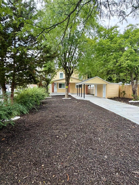 Tiny photo for 1558 Forest Street, Columbus, OH 43206 (MLS # 226022918)
