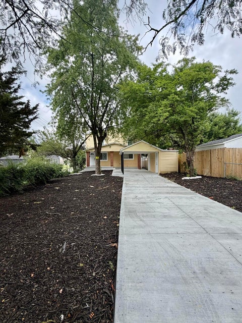 Photo of 1558 Forest Street, Columbus, OH 43206 (MLS # 226022918)