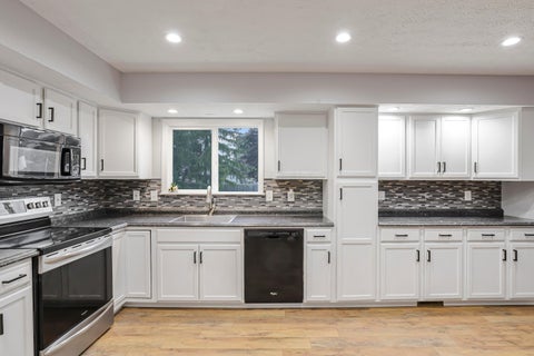 Tiny photo for 2100 Dunkeld Drive, Grove City, OH 43123 (MLS # 226036379)