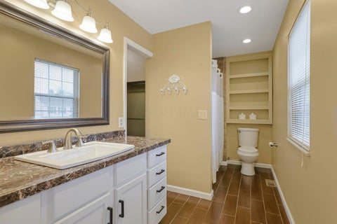Tiny photo for 2100 Dunkeld Drive, Grove City, OH 43123 (MLS # 226036379)