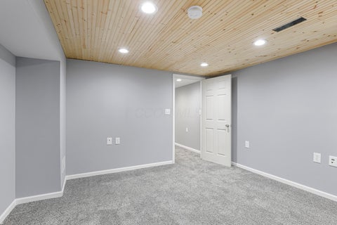 Tiny photo for 2100 Dunkeld Drive, Grove City, OH 43123 (MLS # 226036379)