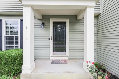 Tiny photo for 2100 Dunkeld Drive, Grove City, OH 43123 (MLS # 226036379)