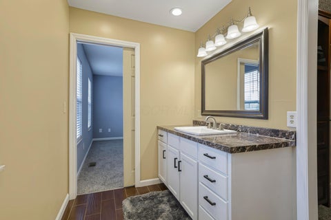 Tiny photo for 2100 Dunkeld Drive, Grove City, OH 43123 (MLS # 226036379)