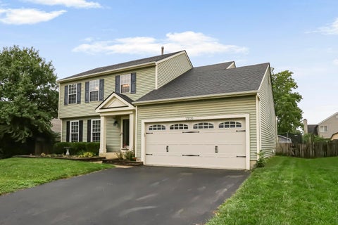 Tiny photo for 2100 Dunkeld Drive, Grove City, OH 43123 (MLS # 226036379)