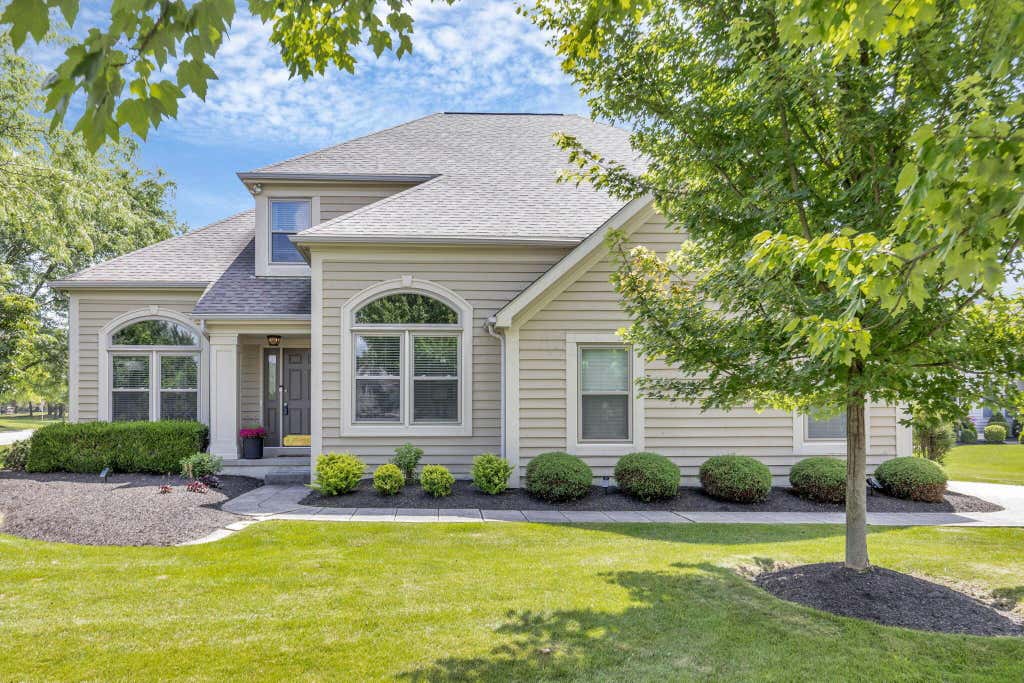 Photo of 8792 Sunart Court S, Dublin, OH 43017 (MLS # 226024669)