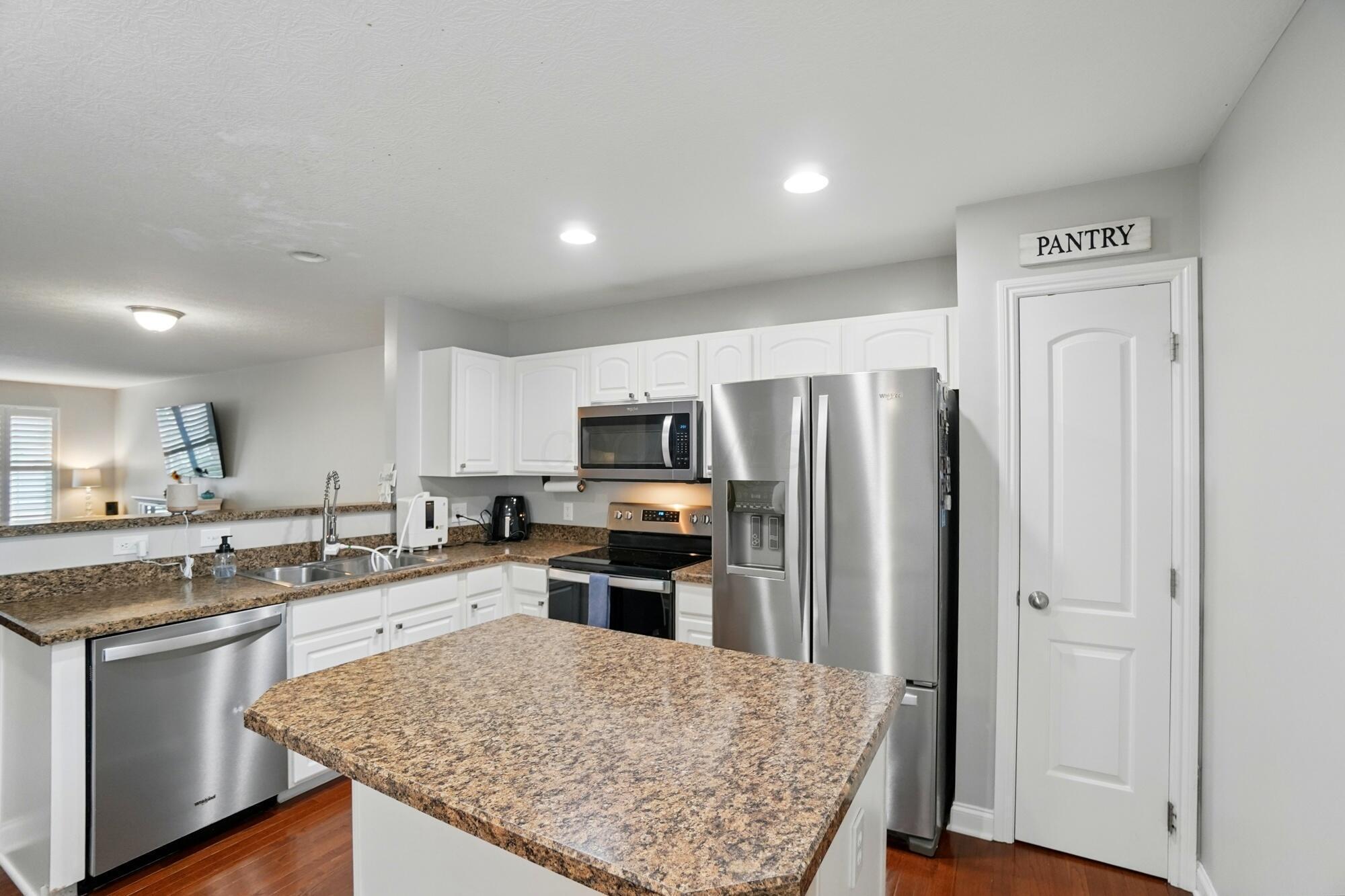 5932 Winberry Creek Drive #1106, Dublin, Ohio image 14