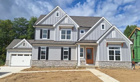 Photo of 7871 Sparrow Run Drive, Plain City, OH 43064 (MLS # 225033786)
