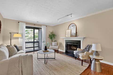 Photo of 5310 Stonemeadow Avenue SA5310 #SA5310, Columbus, OH 43220 (MLS # 226029757)