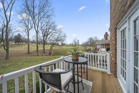 Tiny photo for 304 Constitution Drive, Chillicothe, OH 45601 (MLS # 225046291)