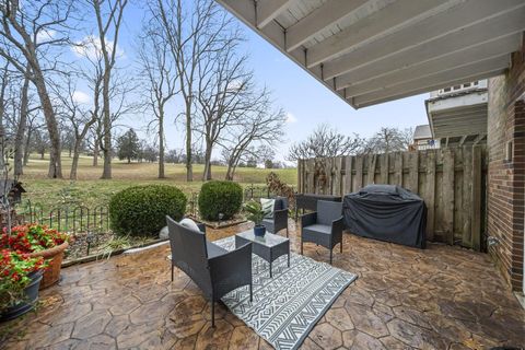 Tiny photo for 304 Constitution Drive, Chillicothe, OH 45601 (MLS # 225046291)