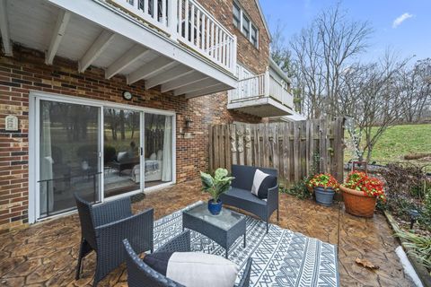 Tiny photo for 304 Constitution Drive, Chillicothe, OH 45601 (MLS # 225046291)