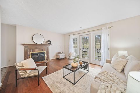 Tiny photo for 304 Constitution Drive, Chillicothe, OH 45601 (MLS # 225046291)