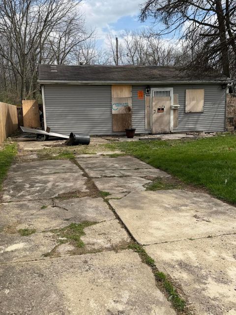 Photo of 952 Whitethorne Avenue, Columbus, OH 43223 (MLS # 226009835)