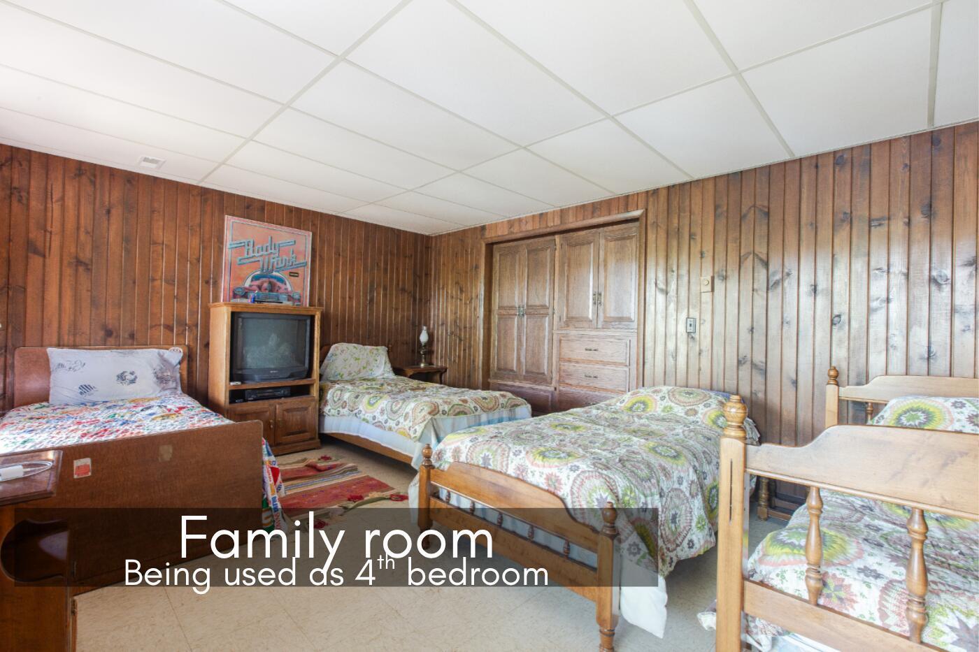 Howard, Ohio, 43028, United States, 4 Bedrooms Bedrooms, ,2 BathroomsBathrooms,Residential,Active,2030073