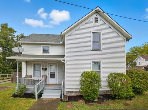 Photo of 214 Bereman Street, Washington Court House, OH 43160 (MLS # 225038361)