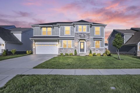 Photo of 6076 Honey Farm Way, Grove City, OH 43123 (MLS # 226019350)