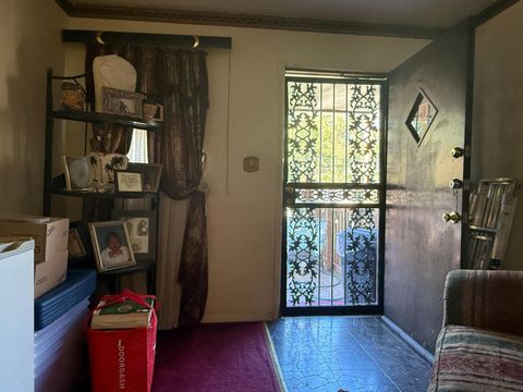 Tiny photo for 931 S Ohio Avenue, Columbus, OH 43206 (MLS # 225040243)