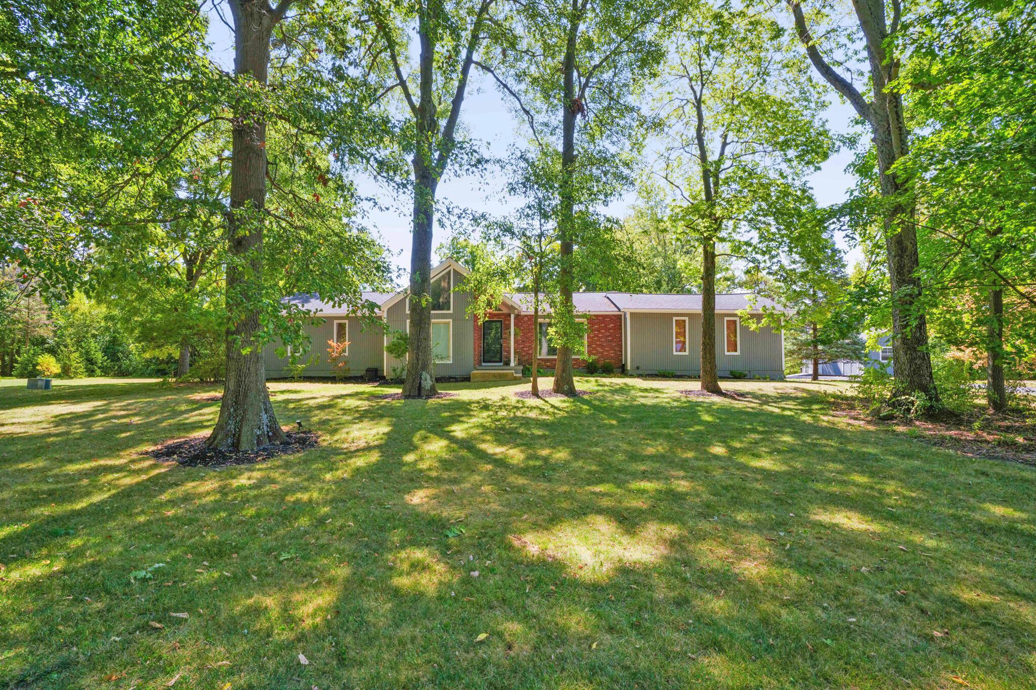 6079 Holiday Lane, Dublin, Ohio image 5