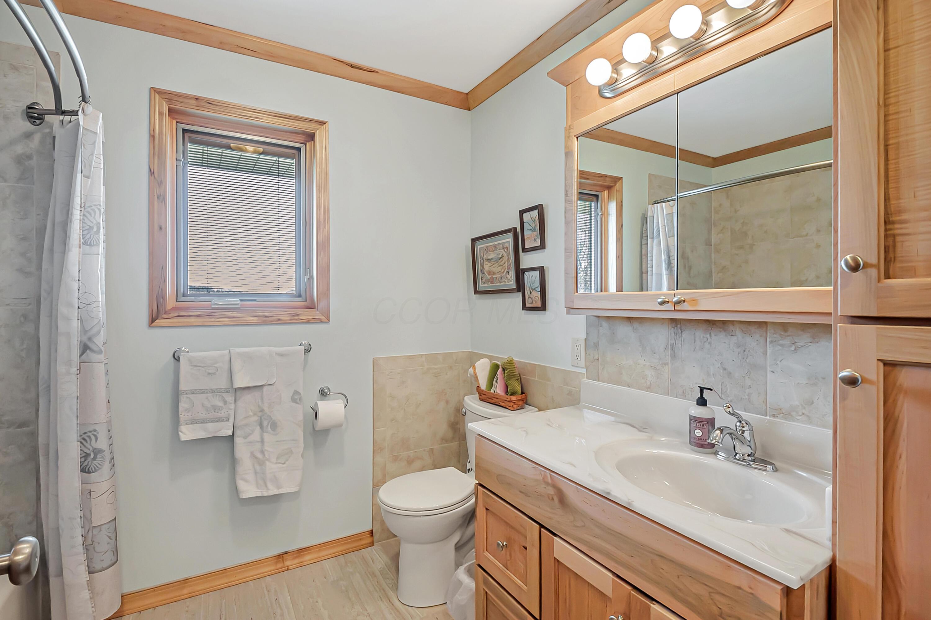 6845 Heritage Run Drive, Zanesville, Ohio image 32