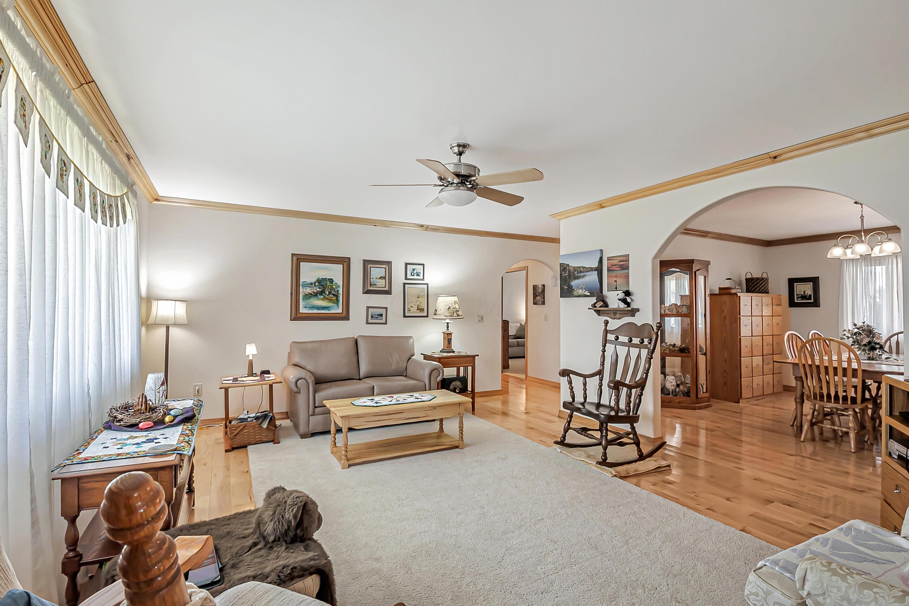 6845 Heritage Run Drive, Zanesville, Ohio image 9
