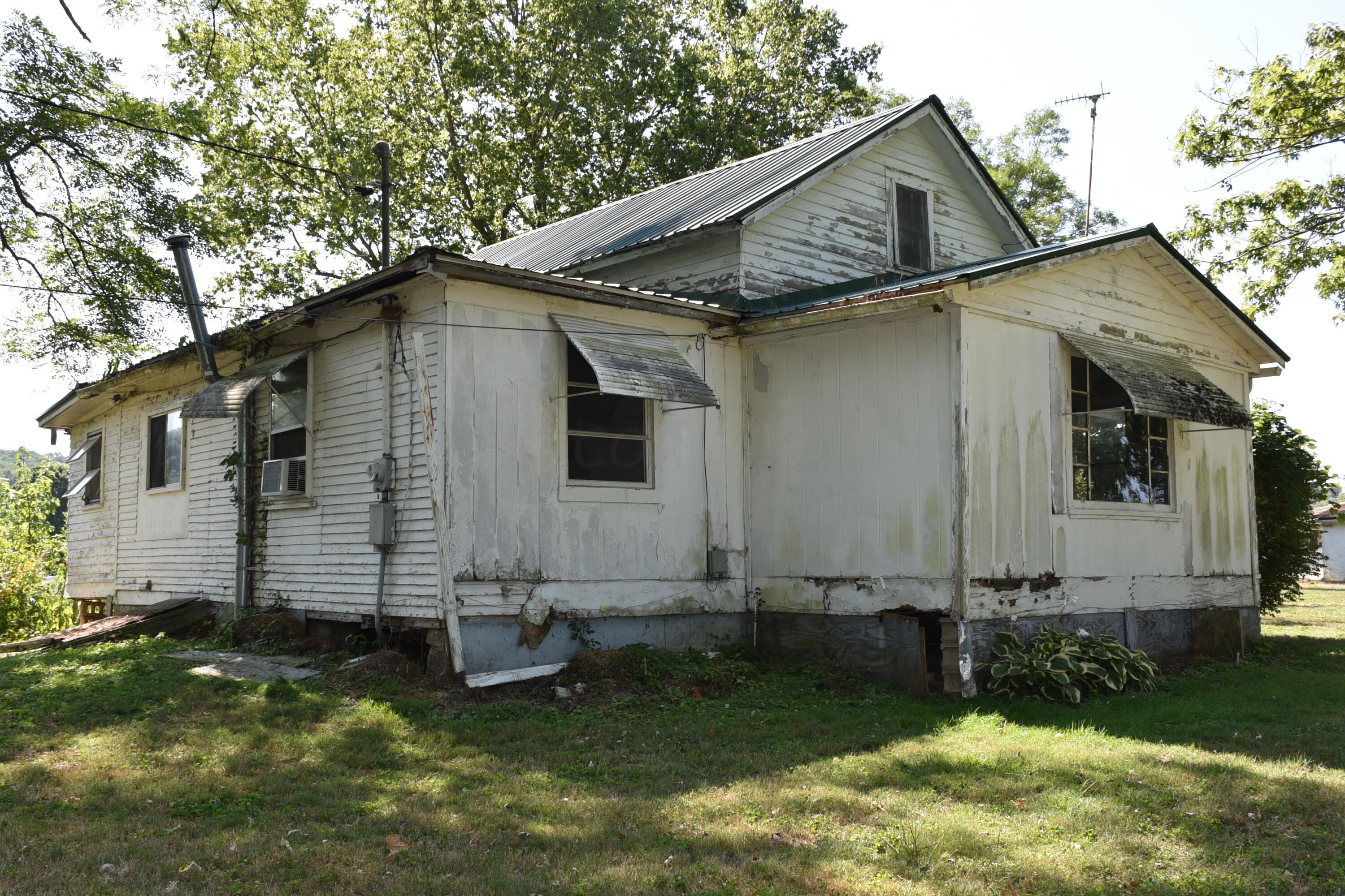 Photo 9 of 28 of 63921 State Route 124 house