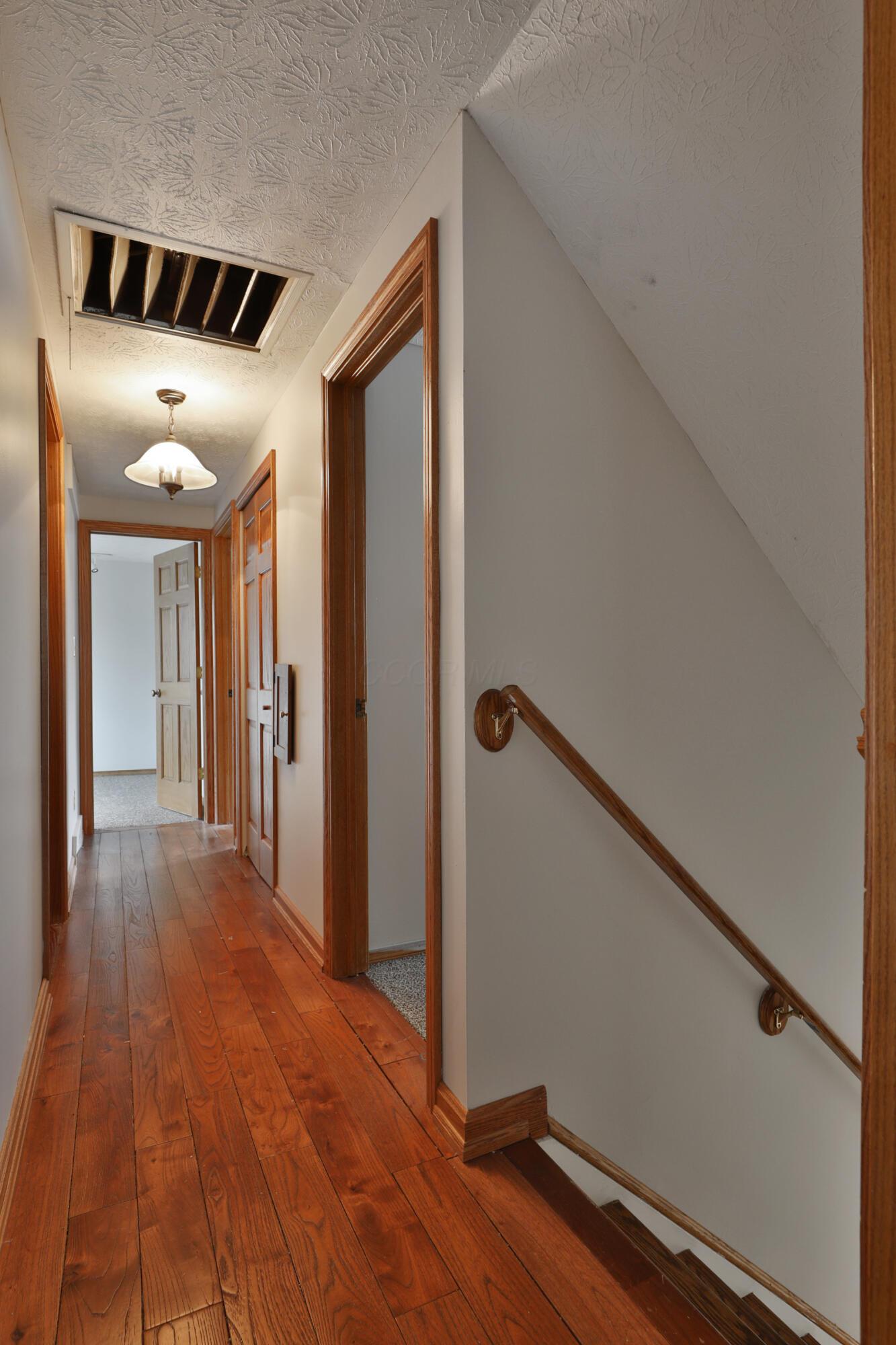 1360 Vauxhall Place, Columbus, Ohio image 24