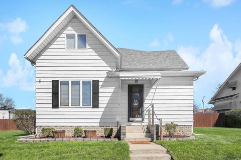 Photo of 180 W Columbus Street, Pickerington, OH 43147 (MLS # 226011635)