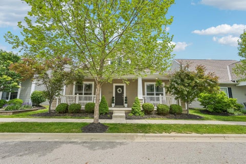 Photo of 2410 Cypress Point Road, Grove City, OH 43123 (MLS # 226023093)