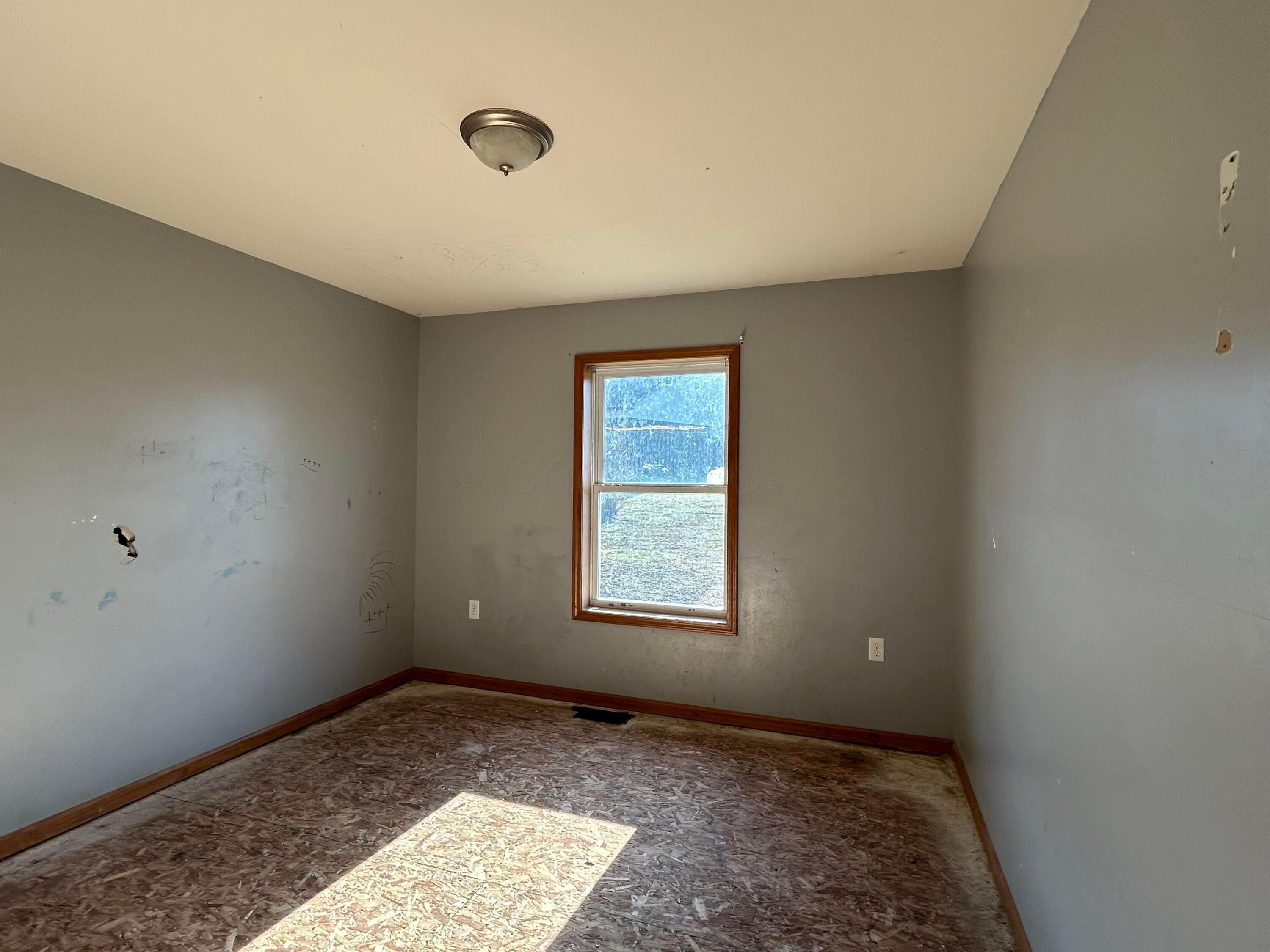 67 Crosscreek Drive, Chillicothe, Ohio image 7