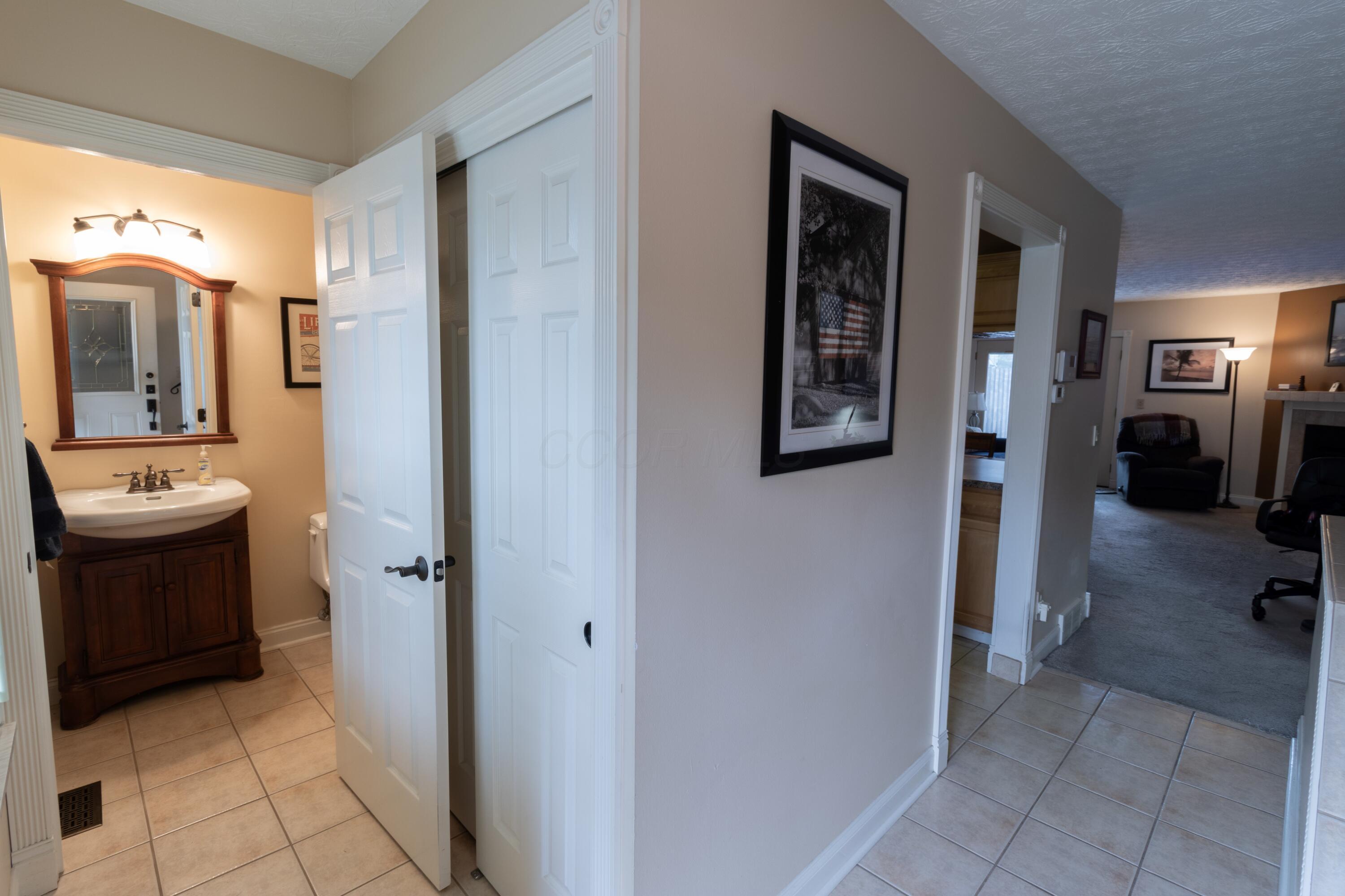 5392 Ponderosa Drive, Columbus, Ohio image 4