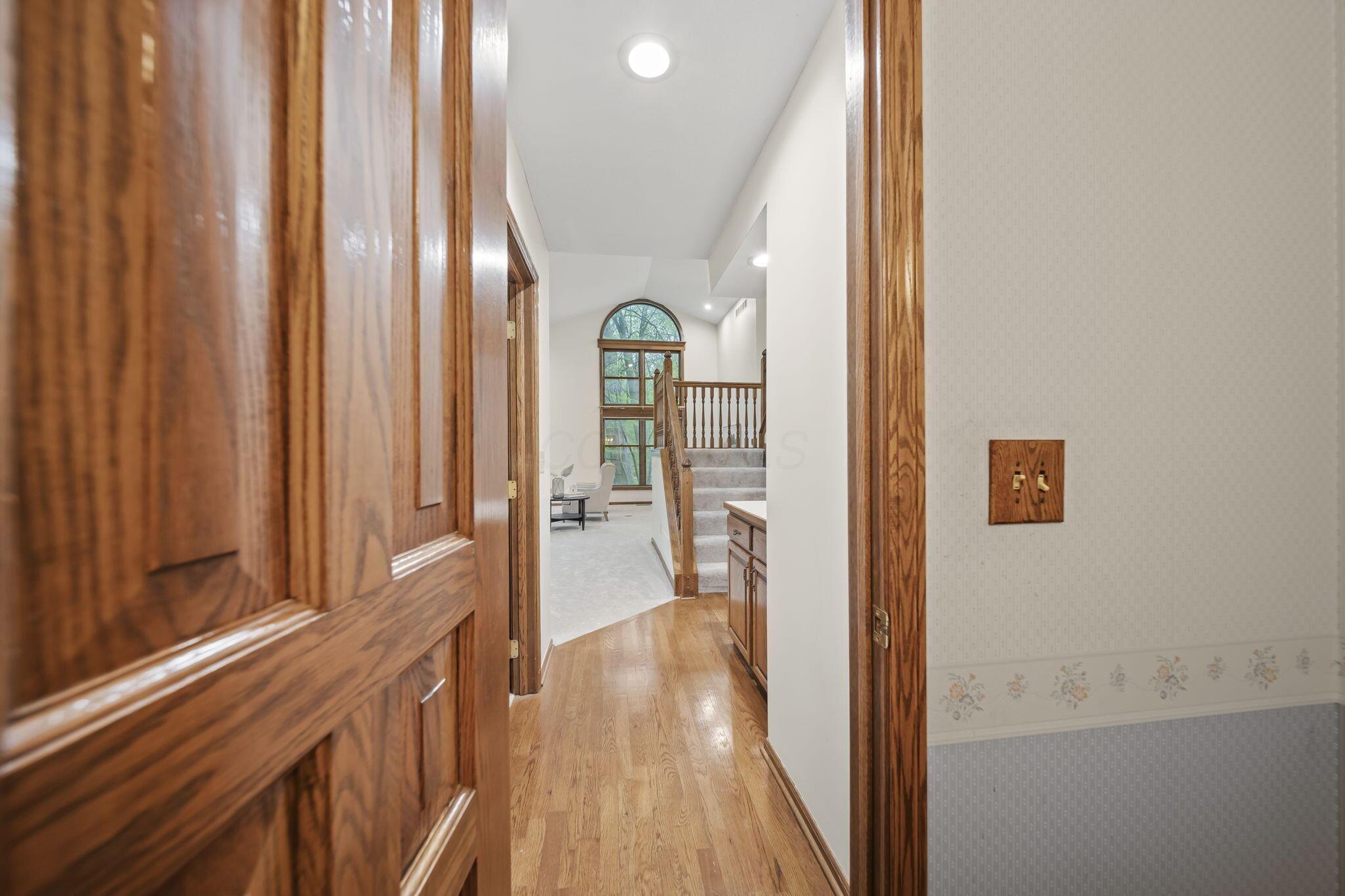 5740 Desmond Court, Dublin, Ohio image 37