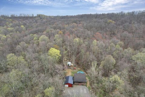 Tiny photo for 1335 Mingo Road, Chillicothe, OH 45601 (MLS # 226002513)
