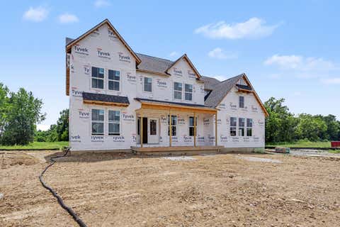 Photo of 6785 Woodedge Lane, Hilliard, OH 43026 (MLS # 226032499)