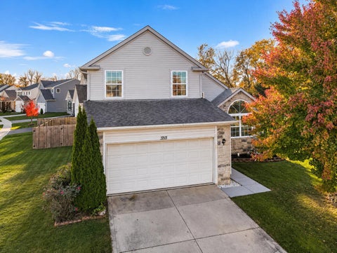 Photo of 3201 Idlelea Court, Reynoldsburg, OH 43068 (MLS # 226041439)
