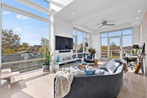 Tiny photo for 1145 N High Street 307 #307, Columbus, OH 43201 (MLS # 225039657)