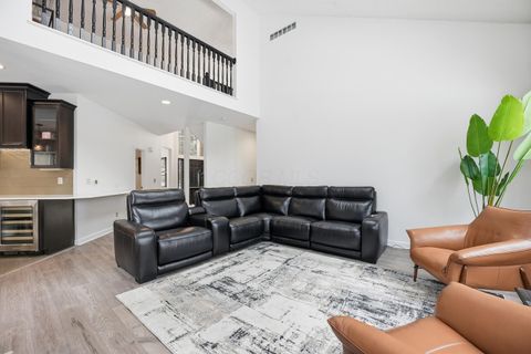 Tiny photo for 339 Aylesbury Drive S, Westerville, OH 43082 (MLS # 225044971)