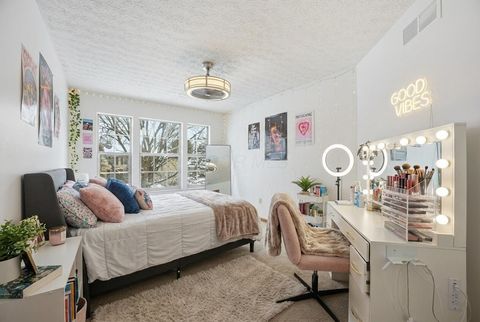 Tiny photo for 339 Aylesbury Drive S, Westerville, OH 43082 (MLS # 225044971)