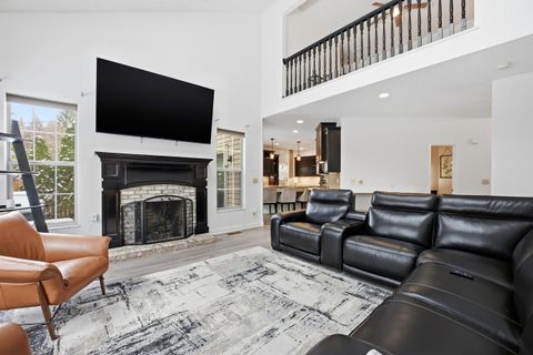 Tiny photo for 339 Aylesbury Drive S, Westerville, OH 43082 (MLS # 225044971)