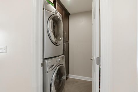 Tiny photo for 339 Aylesbury Drive S, Westerville, OH 43082 (MLS # 225044971)