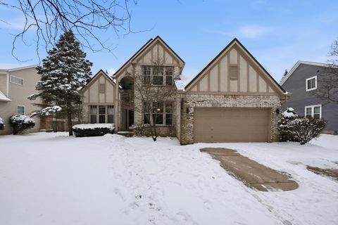 Tiny photo for 339 Aylesbury Drive S, Westerville, OH 43082 (MLS # 225044971)