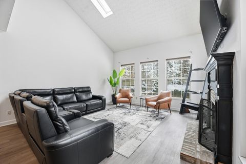 Tiny photo for 339 Aylesbury Drive S, Westerville, OH 43082 (MLS # 225044971)